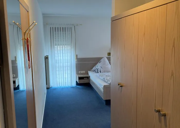 Hotell Gruener Baum *